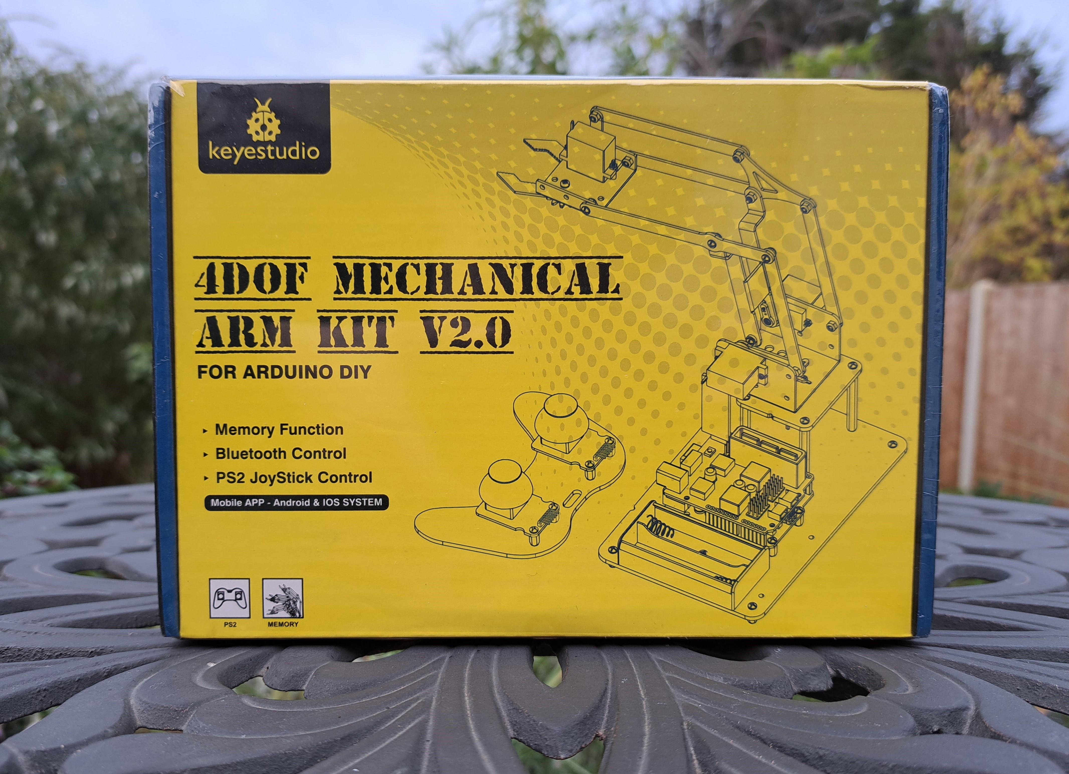 Box Robot Arm Kit Comes In