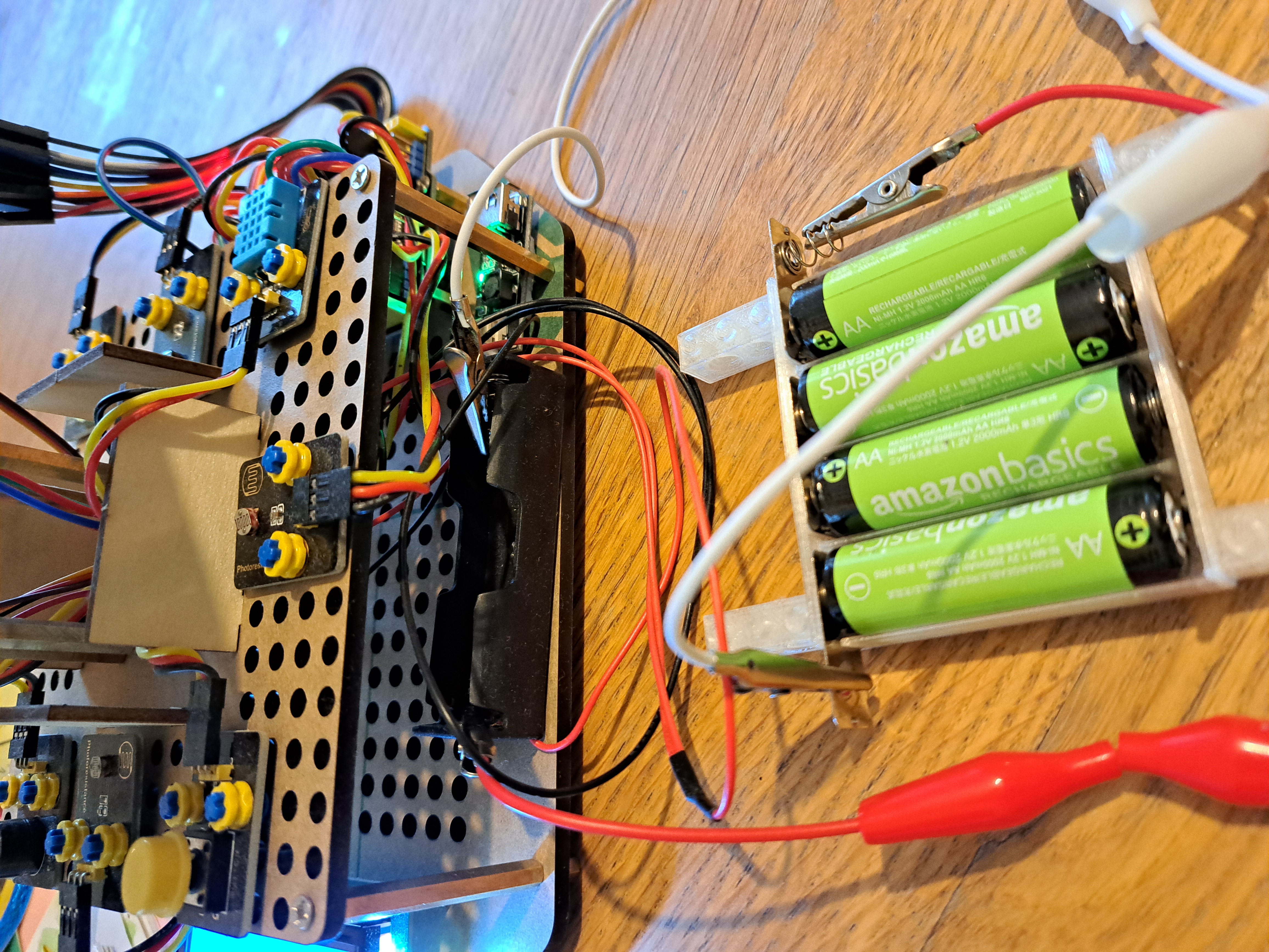 4 AA Batteries instead of Lithium Battery